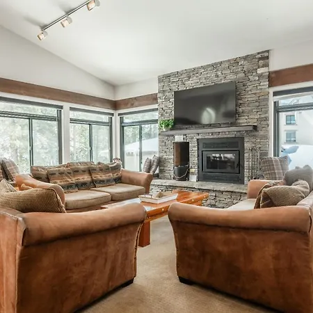 Silverbear #41 - 2 Bedrm + Loft / 3 Bathrm 1/2 Block To Canyon Lodge! Slps 8